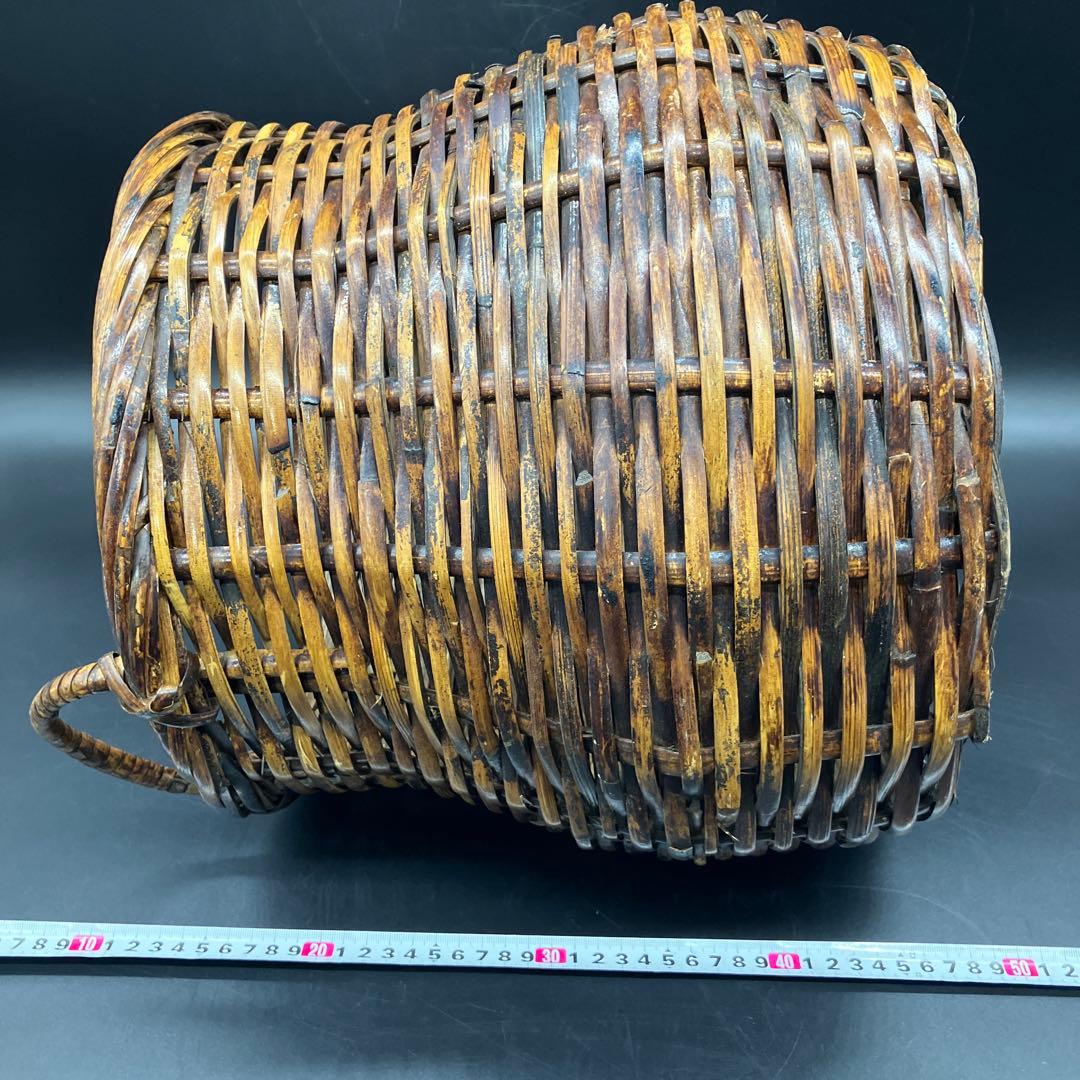 ウィッカー製ラウンドバスケット籠　カゴ　昭和レトロ　収納かご　時代物　レトロ