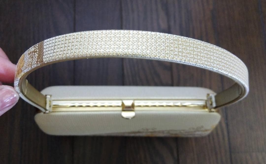 R*i様 未使用◆きもの やまと 金色 花刺繍（？）バッグ＆草履のセット◆