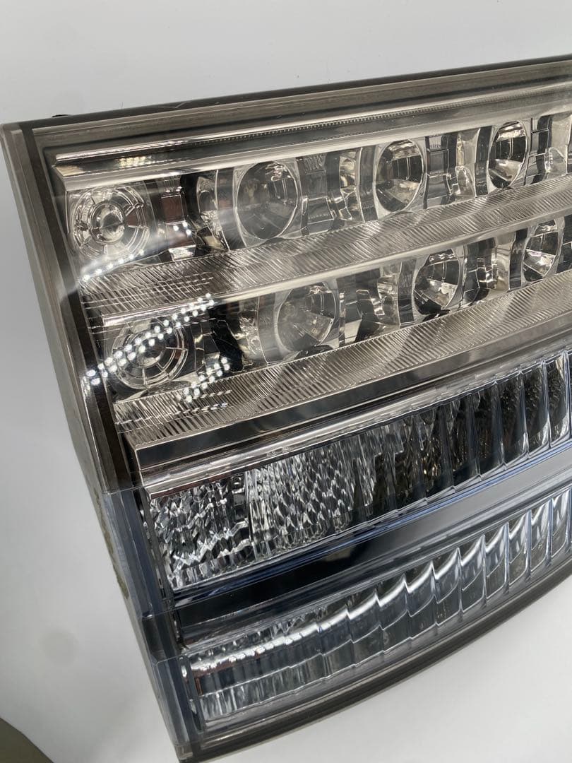 トヨタ エスティマ 50系 LEDテールランプ左右セット　ACR50 GSR55