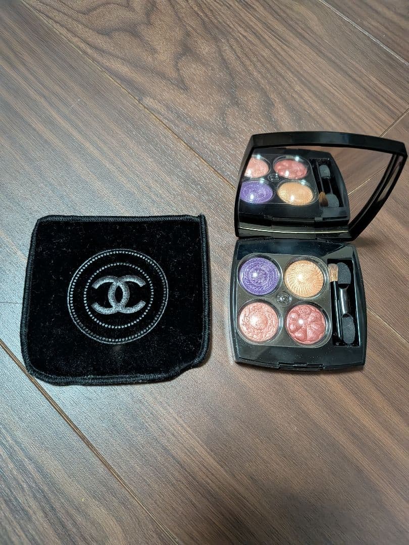 シャネル　レキャトルオンブルブトン　239　ブトンバロック　アイシャドウ　限定品