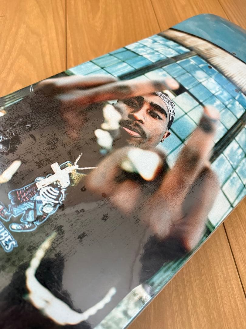 Primitive 2Pac スケートボードデッキ