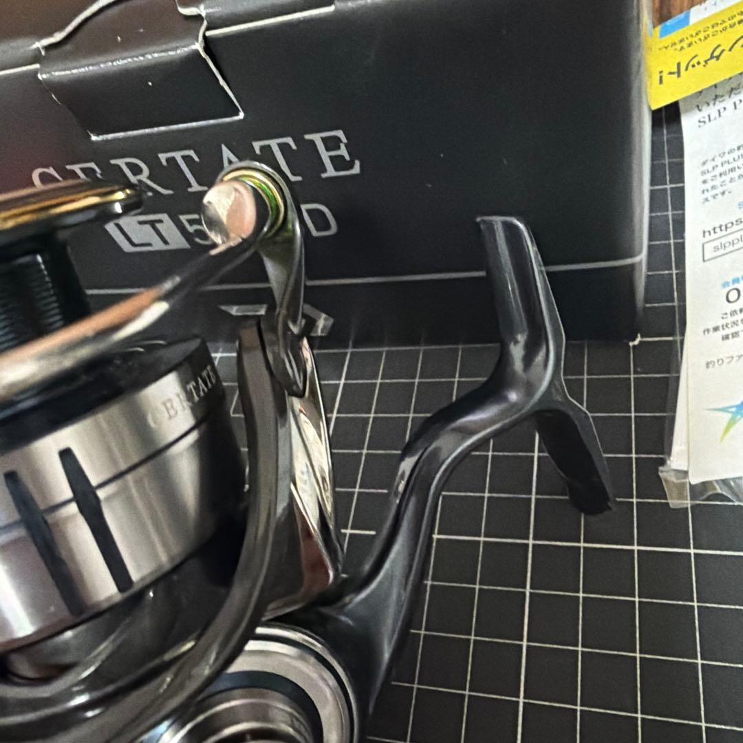 DAIWA 19 CERTATE LT5000Ｄ　スピニングリール　SLP ノブ