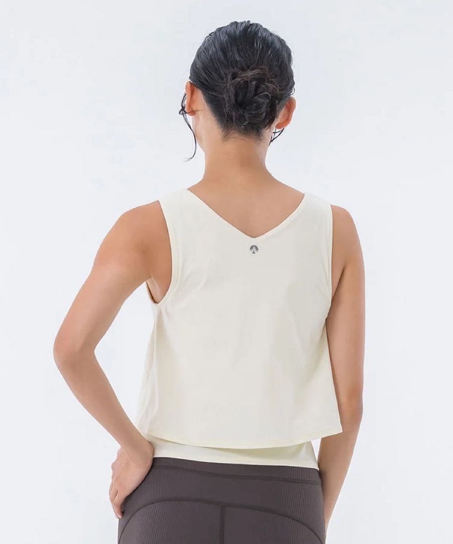 SUKALA カップ付きフレアタンクトップMサンドベージュ　LAVA