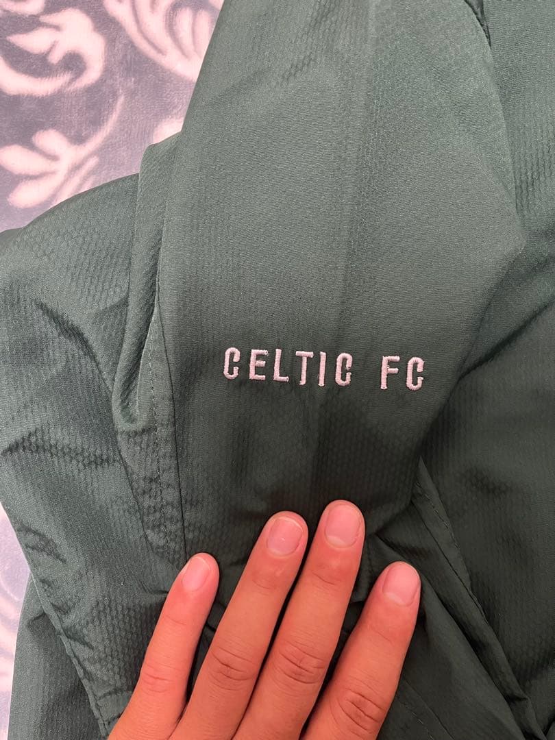 美品！激レアセットアップ！！セルティック　ナイロンジャケット 緑/白