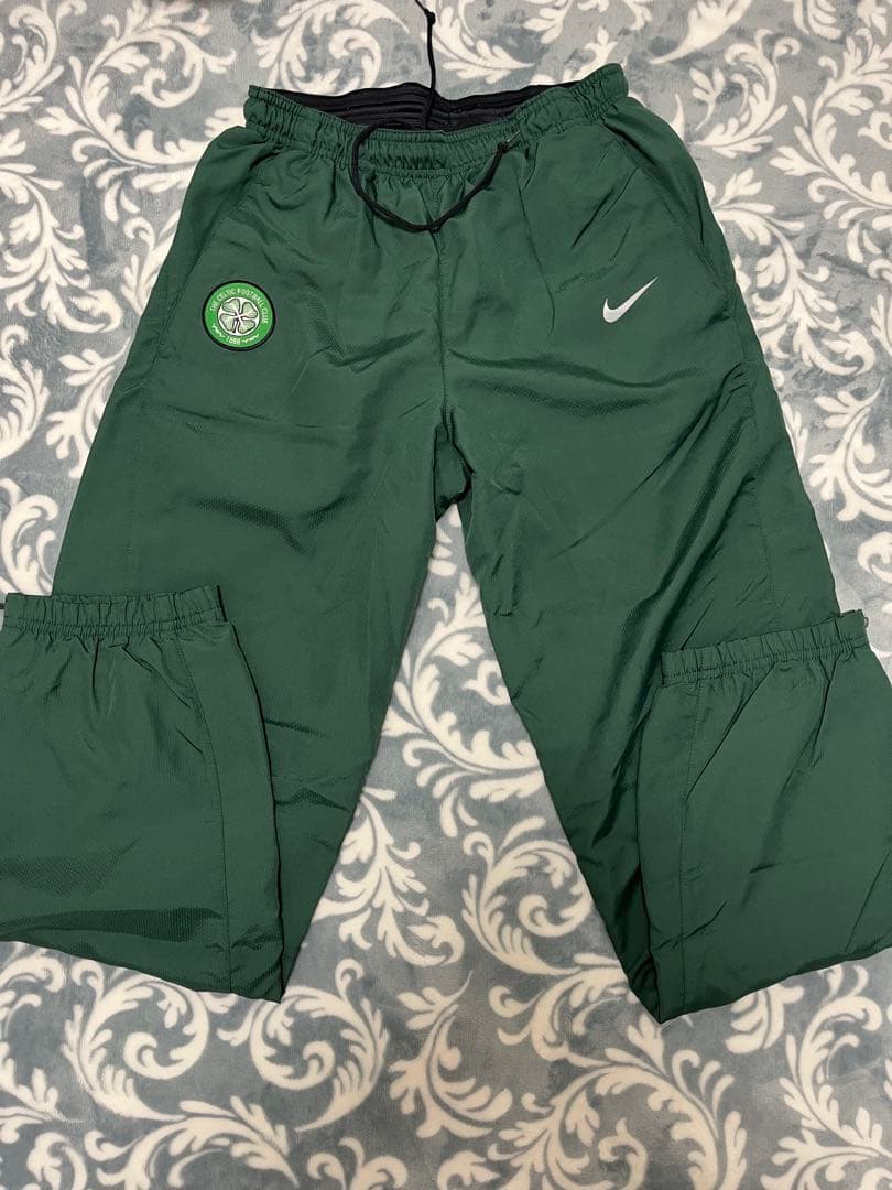 美品！激レアセットアップ！！セルティック　ナイロンジャケット 緑/白