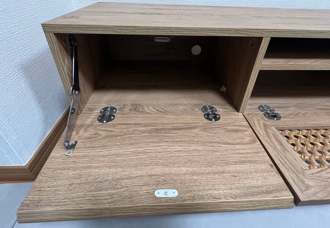 【期間限定出品（12/21まで）】LOWYA [幅140] テレビ台