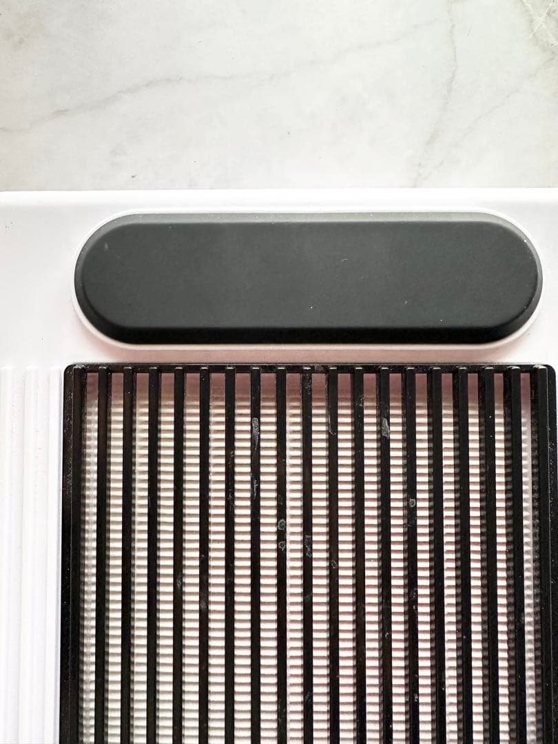 アームレスト付集塵機 CUBE キューブ ホワイト風量無段階調整 コード型