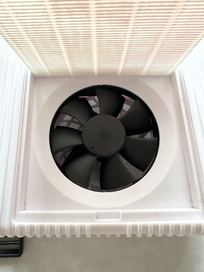 アームレスト付集塵機 CUBE キューブ ホワイト風量無段階調整 コード型