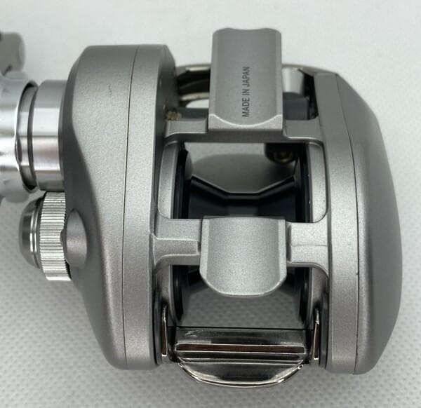 極上美品 ダイワ TD-Z 103H 箱付き 右ハンドル DAIWA