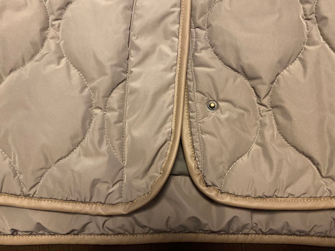 美品　PLST プラステ キルティングダウンコート Ｓサイズ　ベージュ