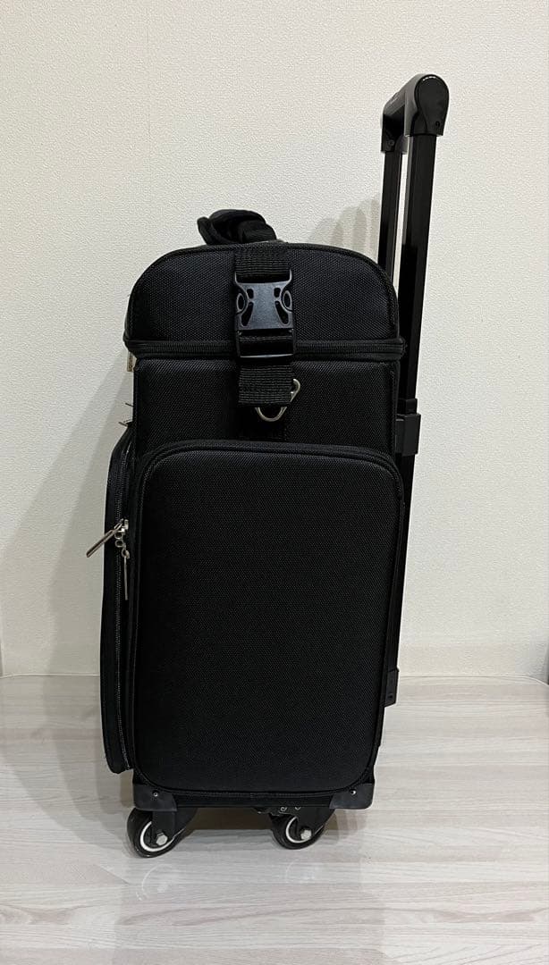 ネイリスト、コスメ、美容、キャリーケース 4輪