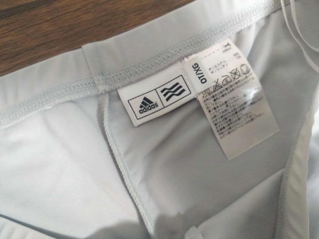 adidas ピンク ポロシャツ ワンピース