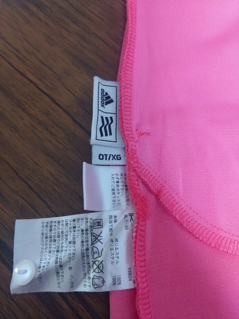 adidas ピンク ポロシャツ ワンピース