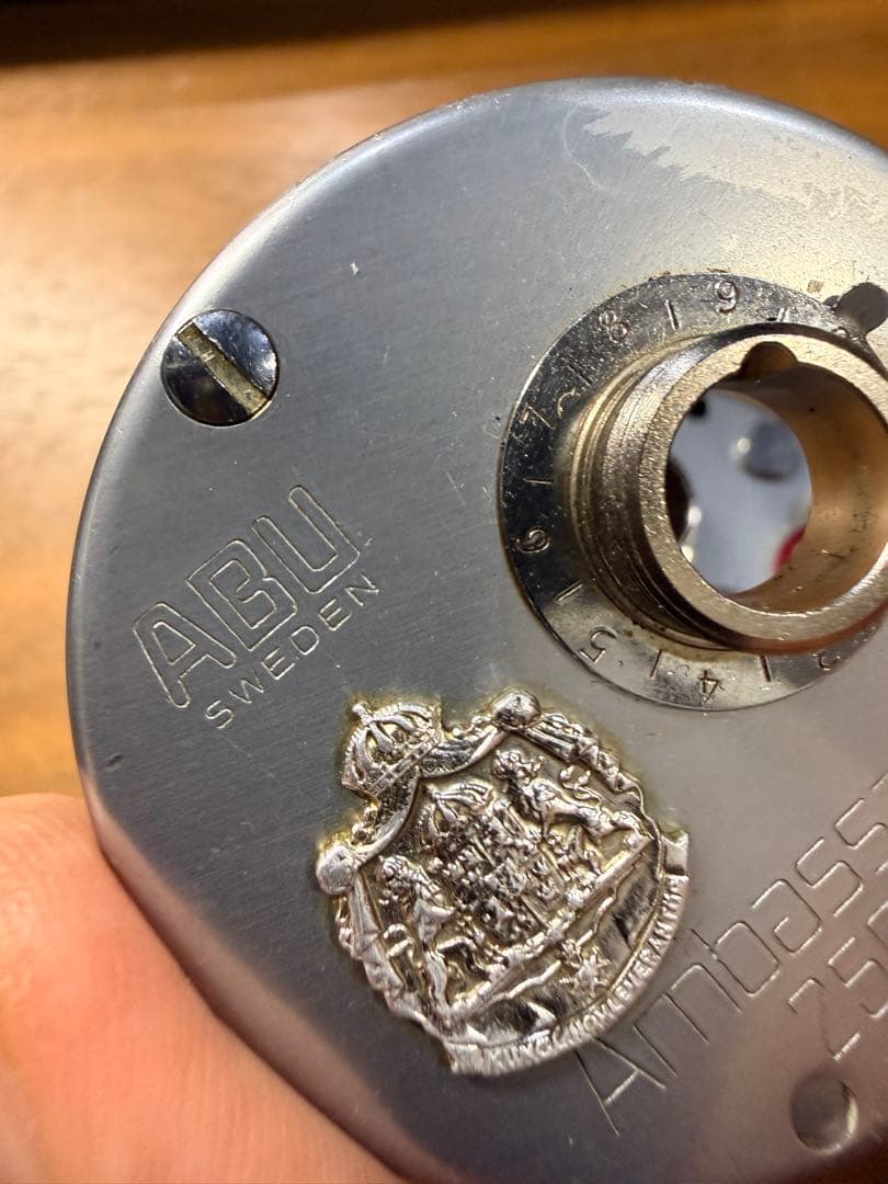 abuアンバサダー2500C サイドカップ純正中古スレあり使用可能カスタムベース