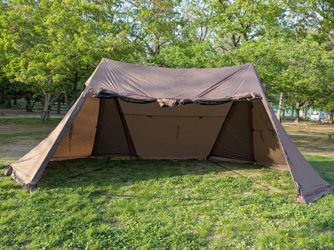 Hilander（ハイランダー）　A型フレームグランピアン　大型シェルター