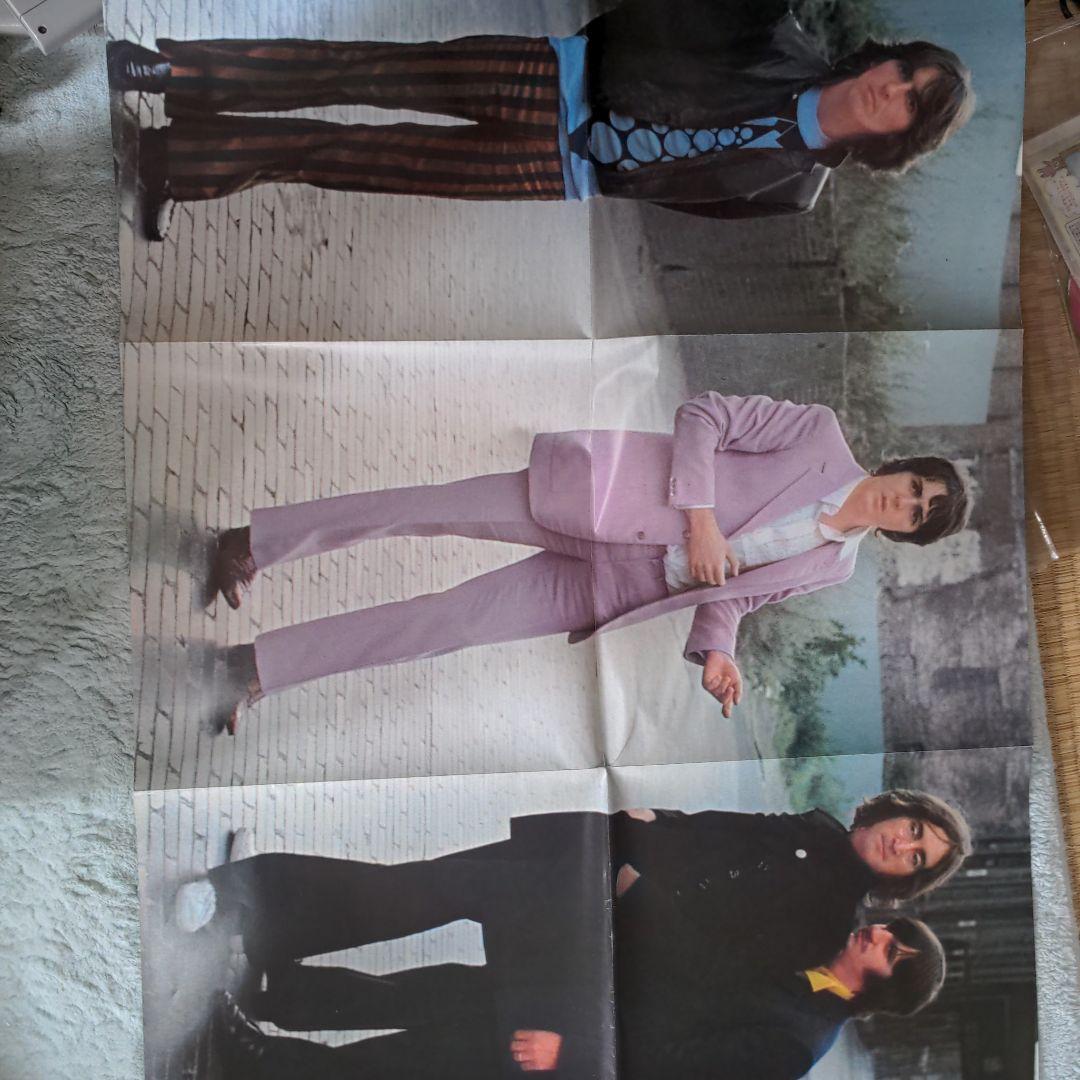 値下げ　レコード　ビートルズ　ポスター付き　ディスコグラフィ　1967-1970