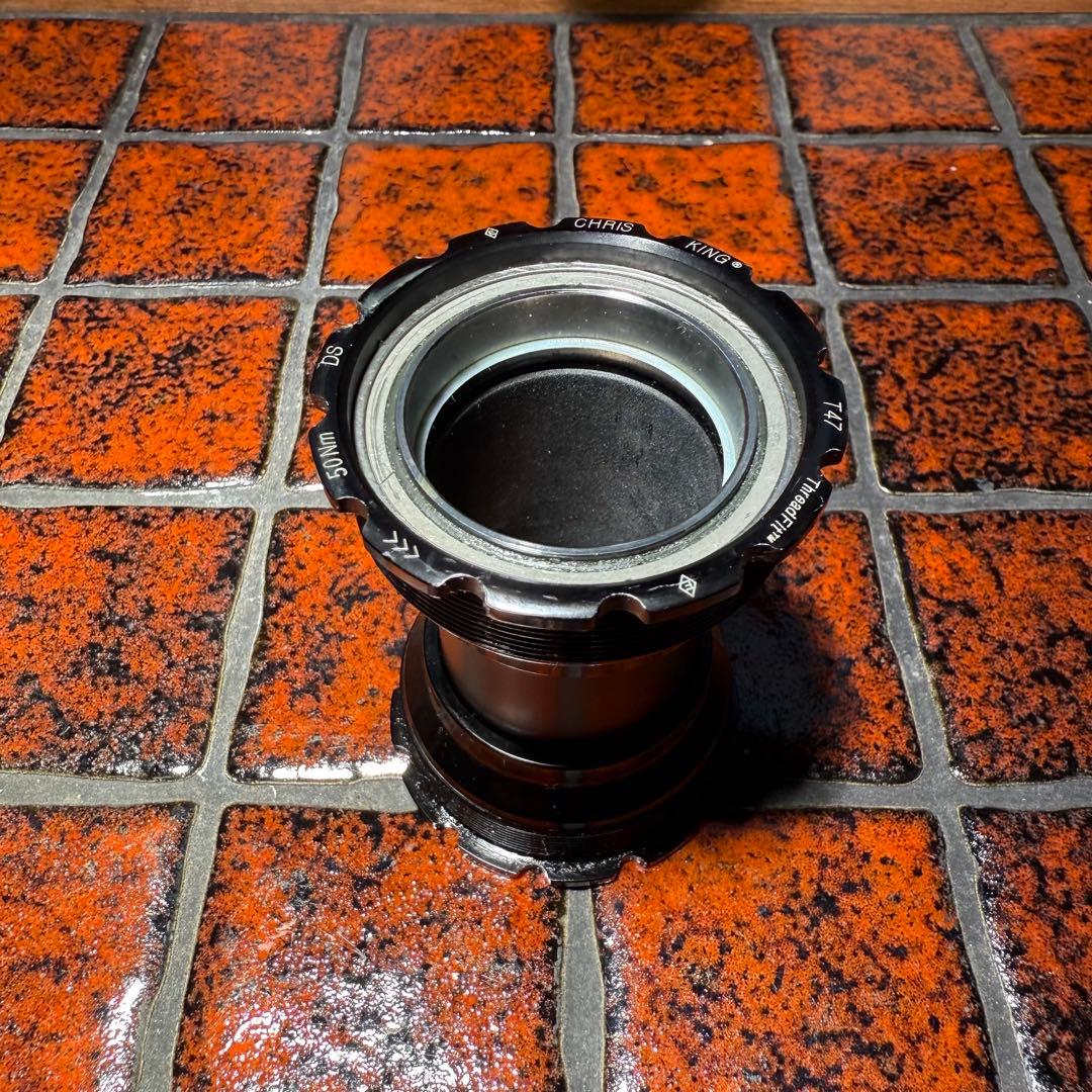 ChrisKing T47 30mmスピンドル用 ボトムブラケット