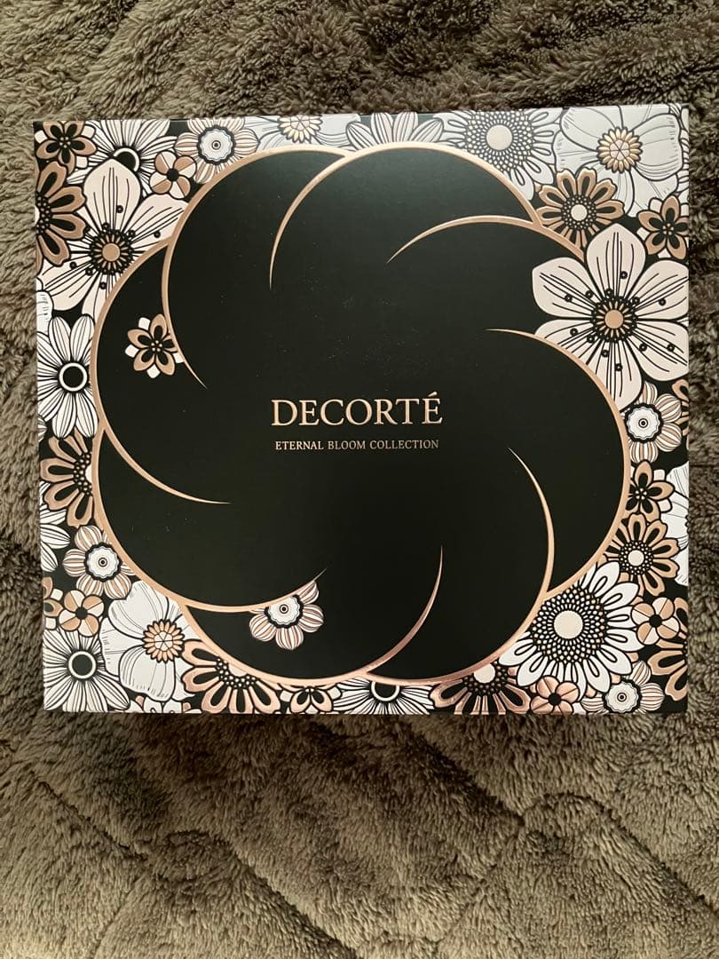 コスメデコルテ　エターナルブルームコレクション2026 ポーチ以外