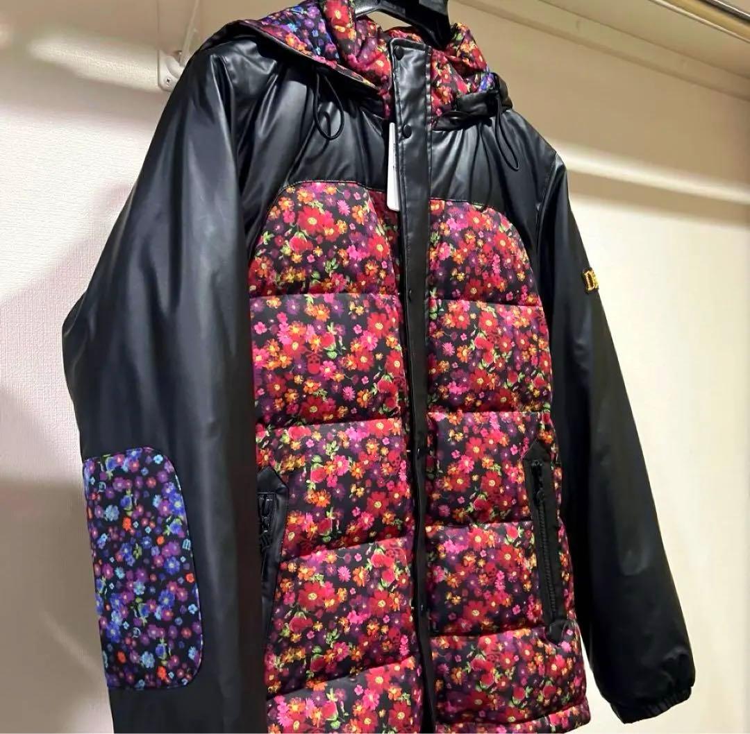 【新品タグ付】最終SALE。ダンスウィズドラゴン　可愛いダウンジャケット