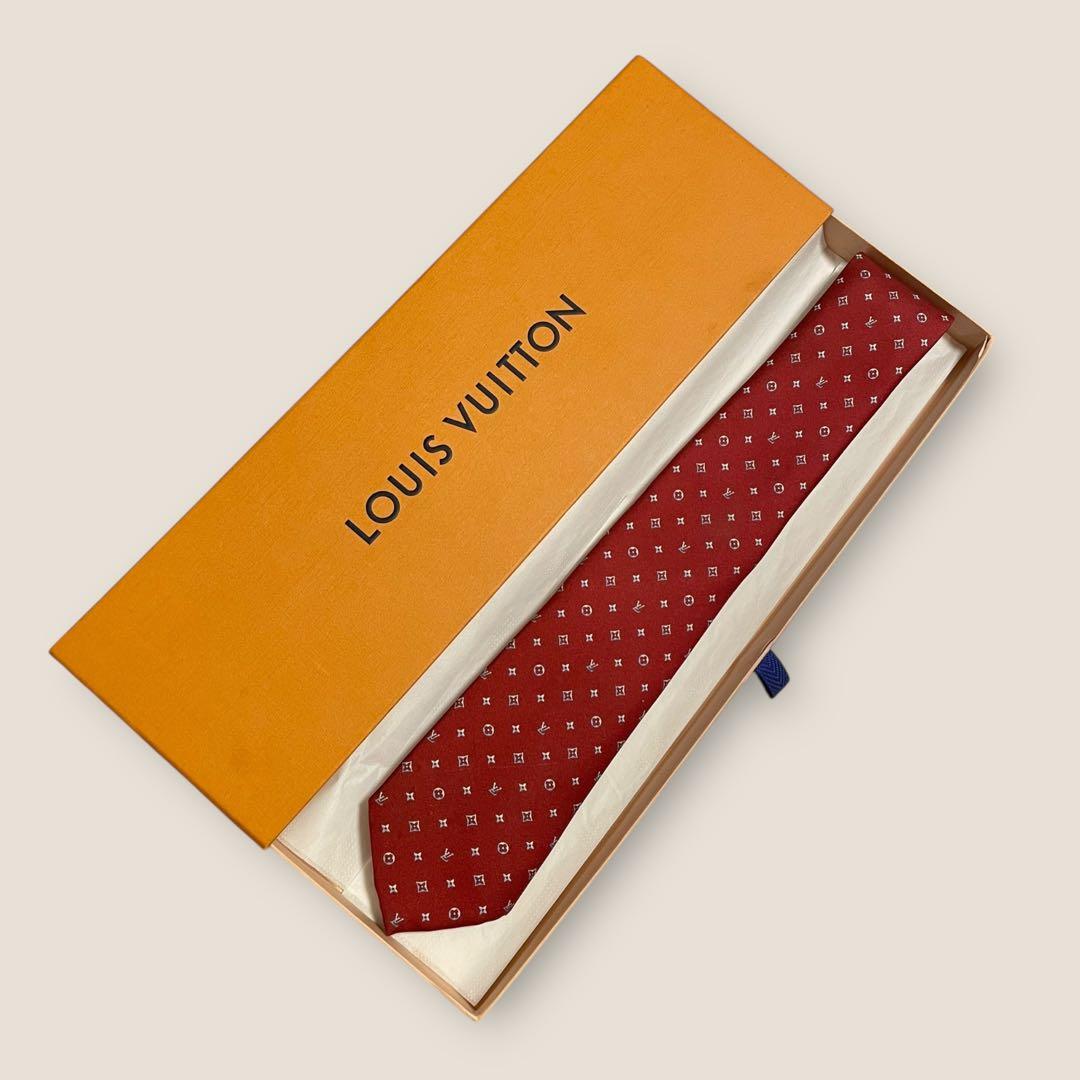 LOUIS VUITTON ルイヴィトン ネクタイ 赤 モノグラム シルク 箱付