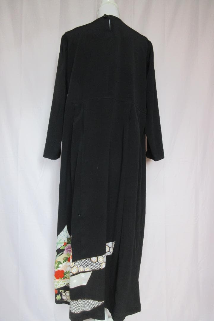 留袖リメイク　花柄　金糸銀糸刺繍　シルク　ロングワンピース　ウエストリボン紐付