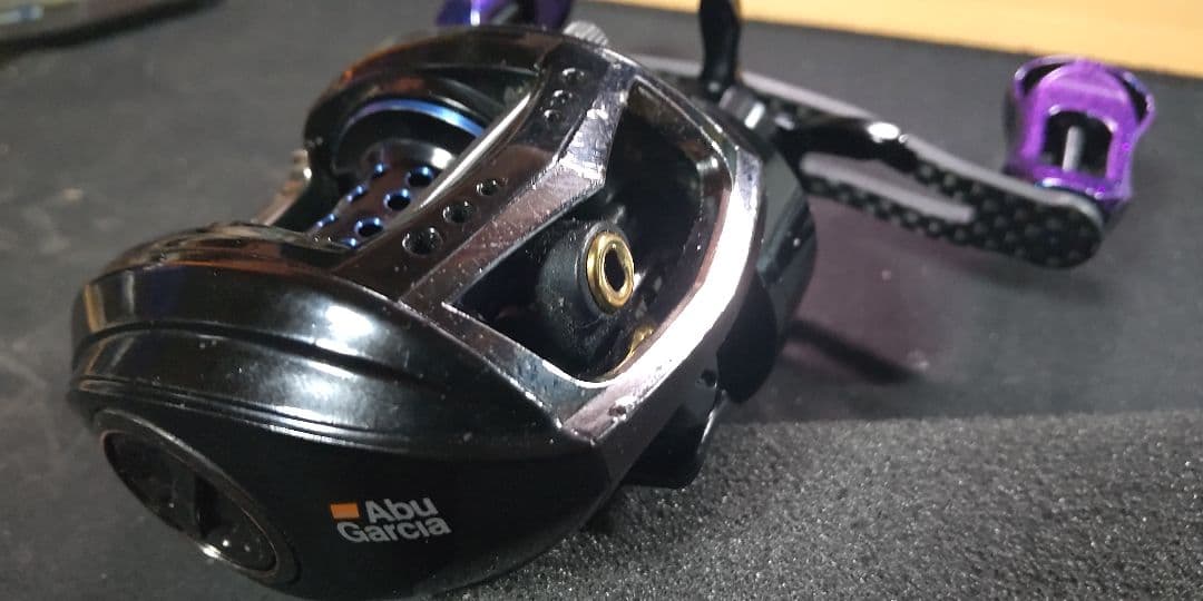 最終お値下げAbu Garcia Revo Deez 6-L軽量化146g
