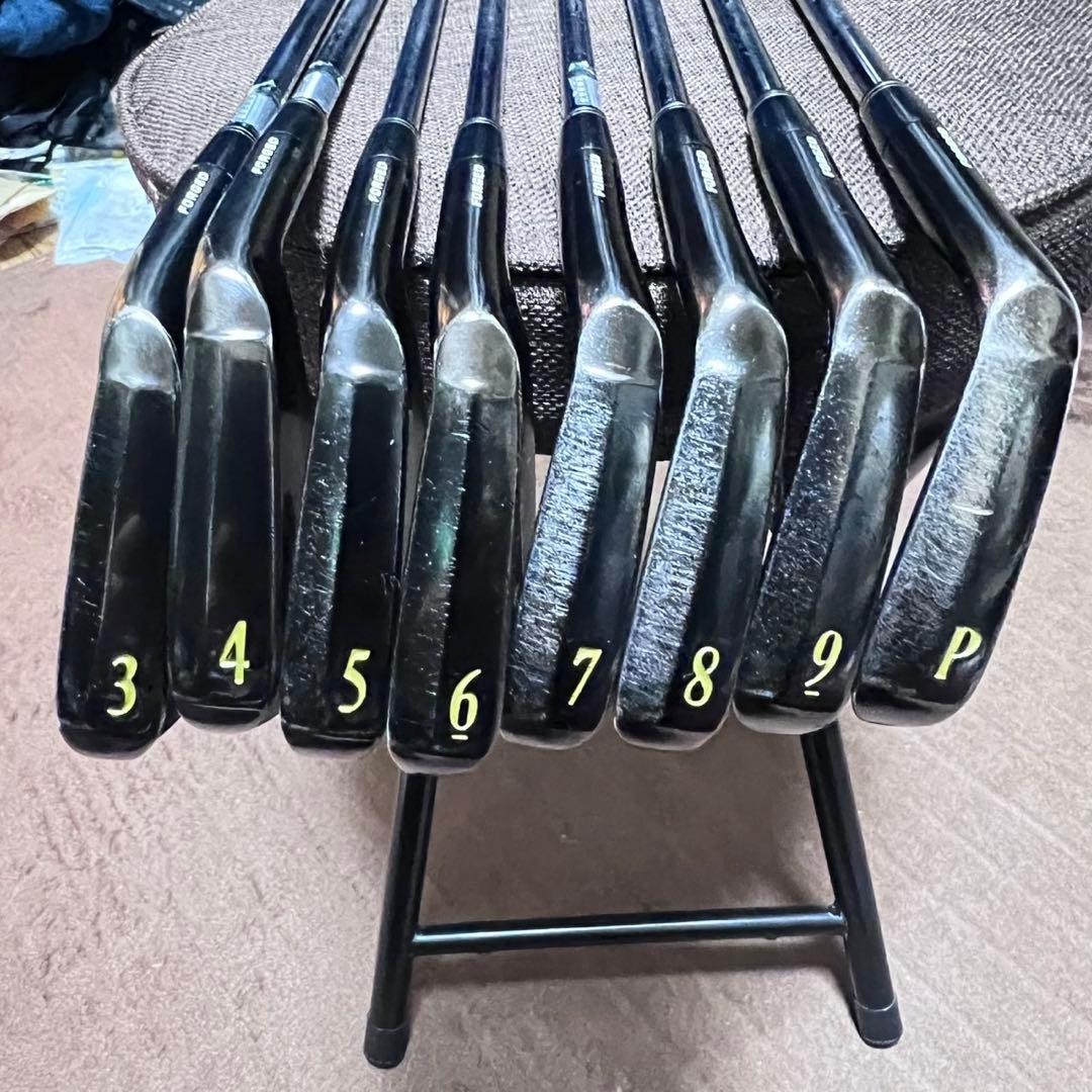 【美品】スリクソンZ945 ブラック 限定モデル アイアン 8本 セット
