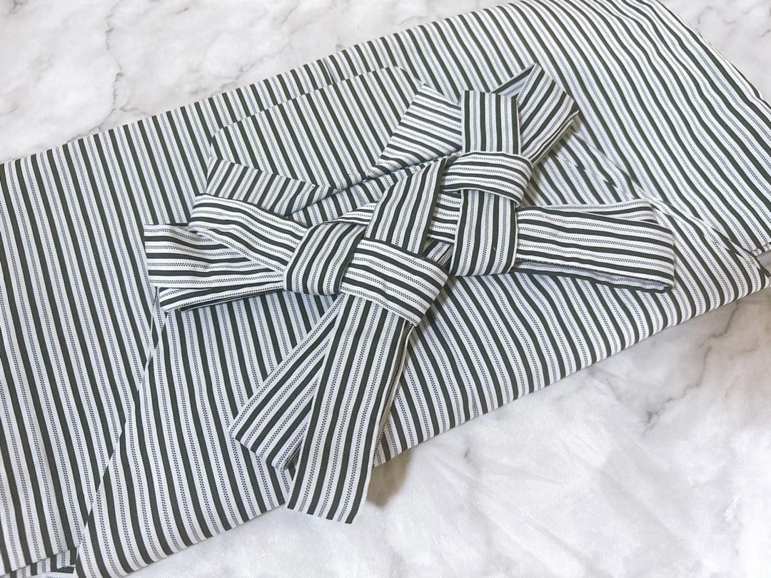 豪華刺繍入り♡七五三　5歳　男の子　フルセット　一式　縦縞袴　鷹　白系