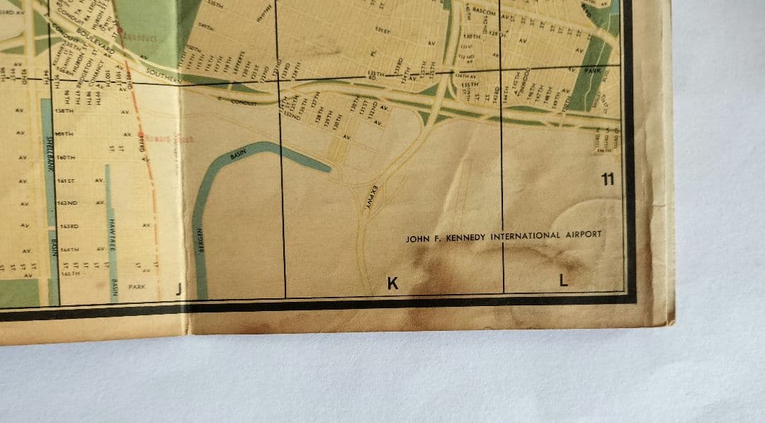 ニューヨーク　New York マンハッタン 鳥瞰図　折りたたみ地図　1968