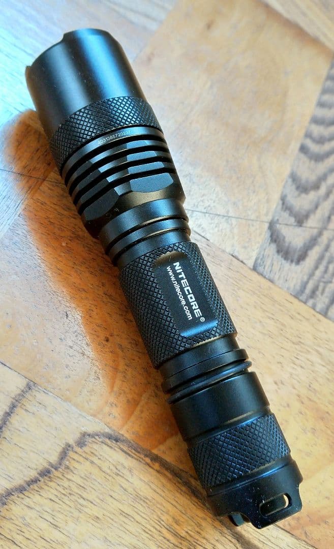 Nitecore MT26 ウェポンライト