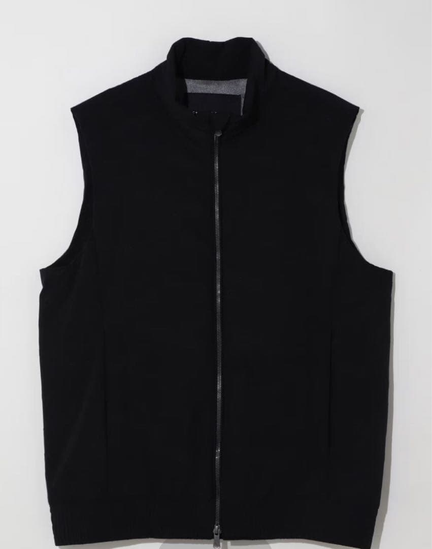 新品　セントアンドリュース　M 中綿　ベスト　保温　防風　黒　ブラック