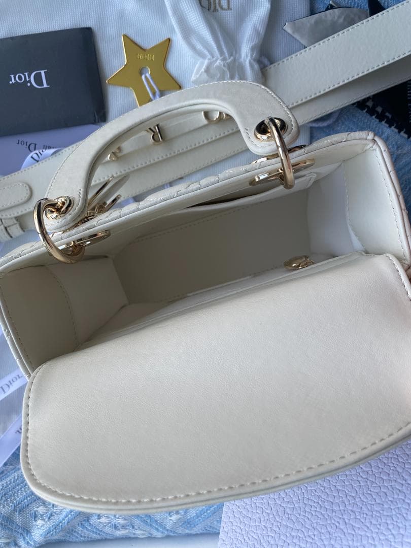 LADY DIOR スモールバッグ