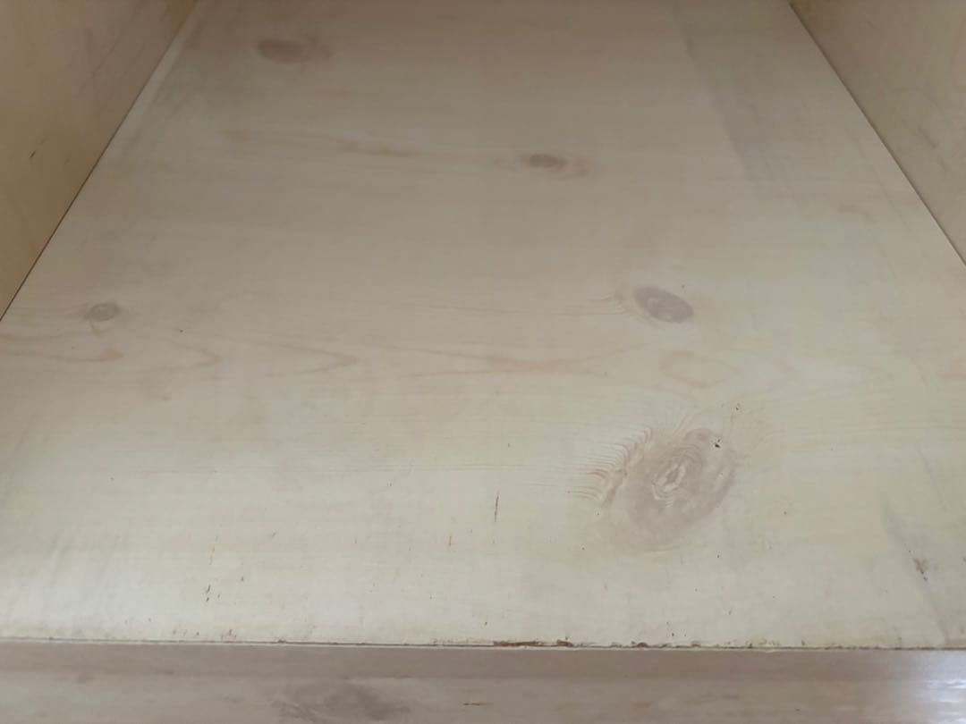 [左側］北欧パイン無垢材 フレンチカントリー 食器棚 カップボード 送料込み