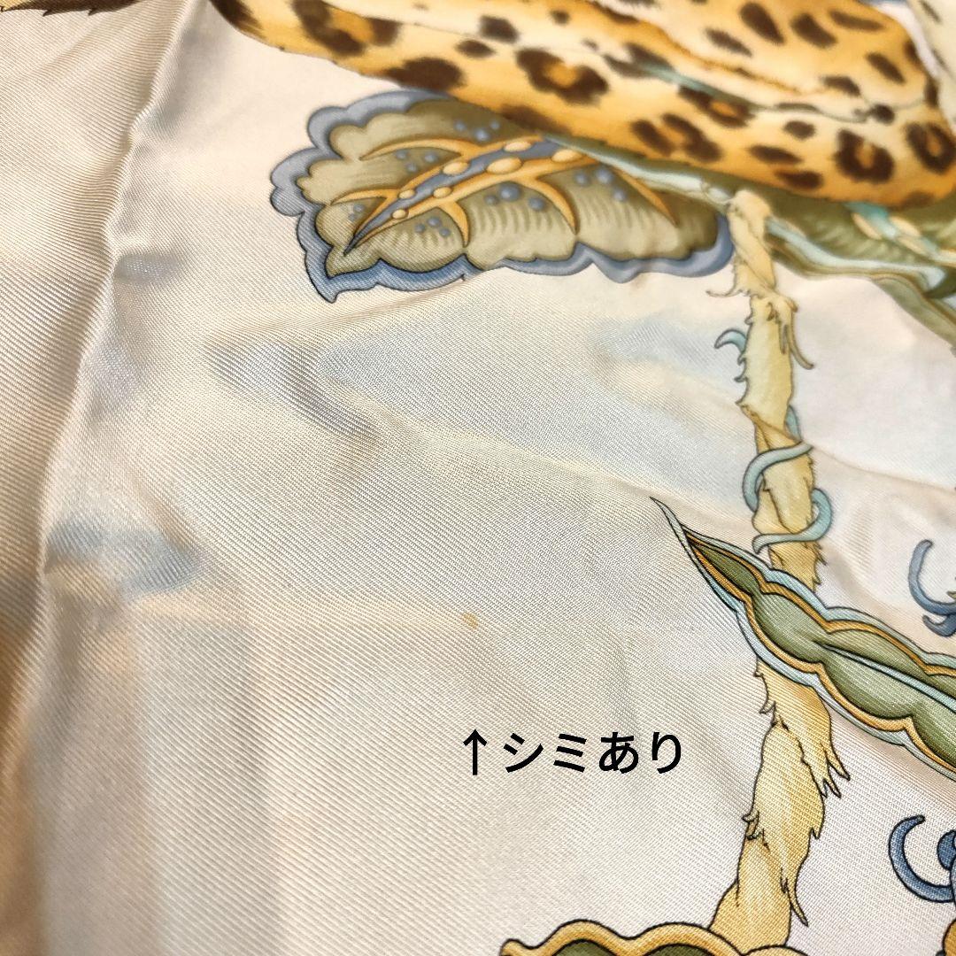 Salvatore Ferragamo ネイビーシルクスカーフ ヒョウ柄86cm