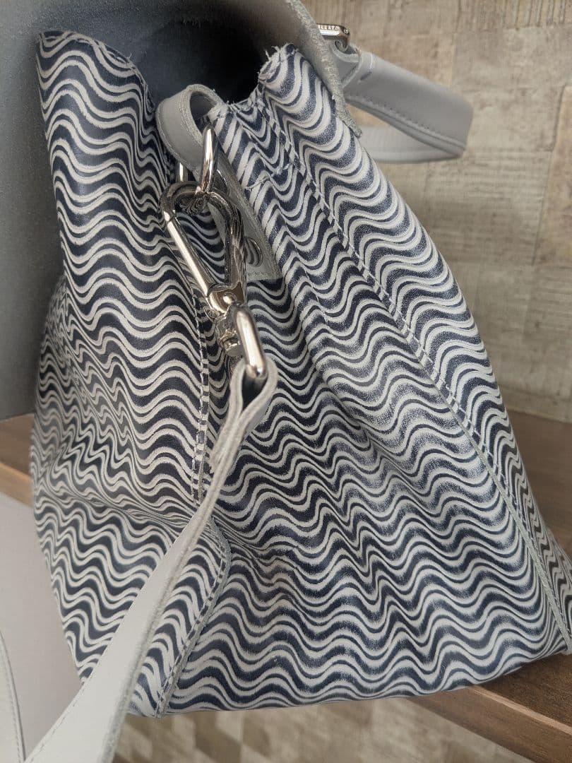 ZANELLATO 波模様 バッグ