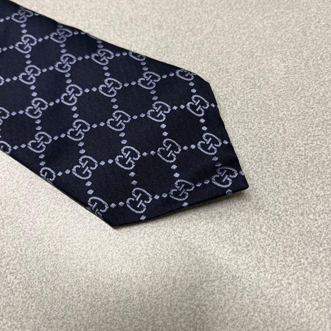 美品　GUCCI ネクタイ　8-21 GG柄　ベルト
