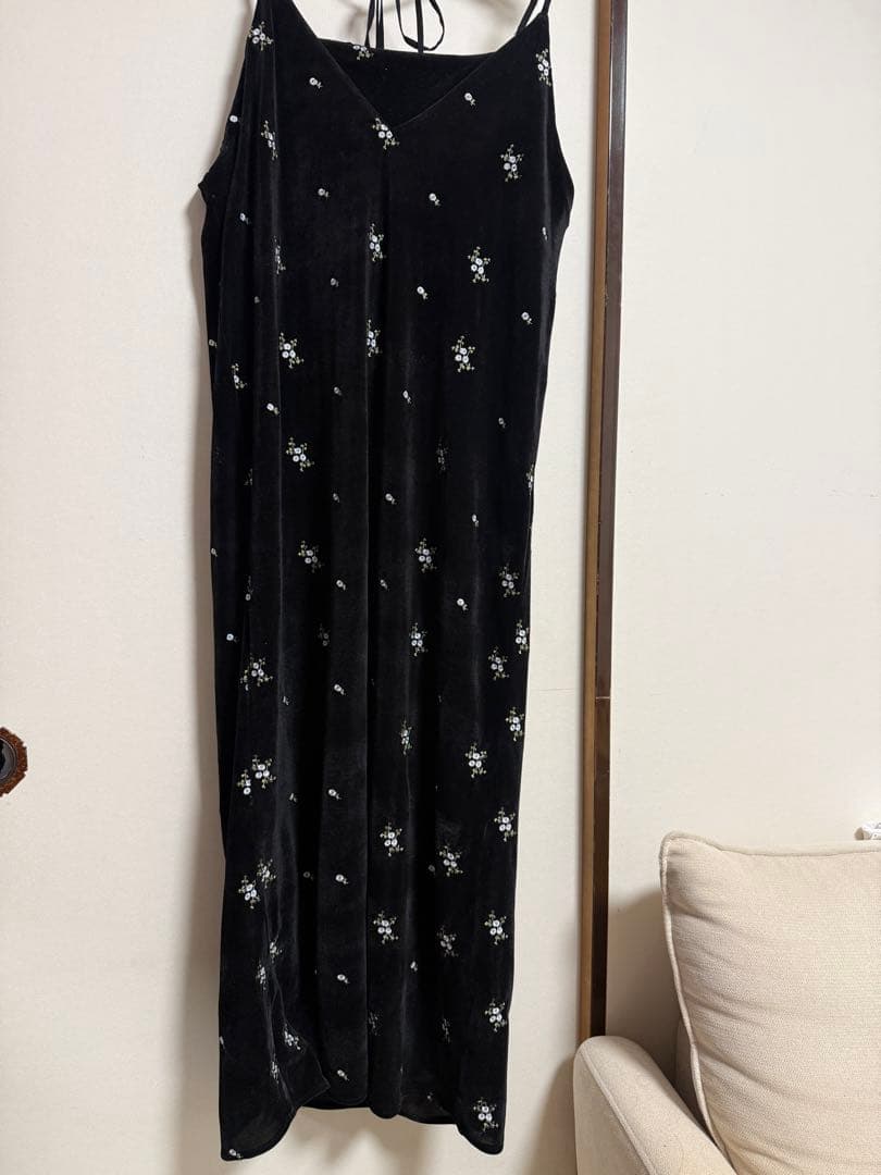 vis 美品　早い者勝ち！刺繍アソートベロアキャミワンピース/2WAY