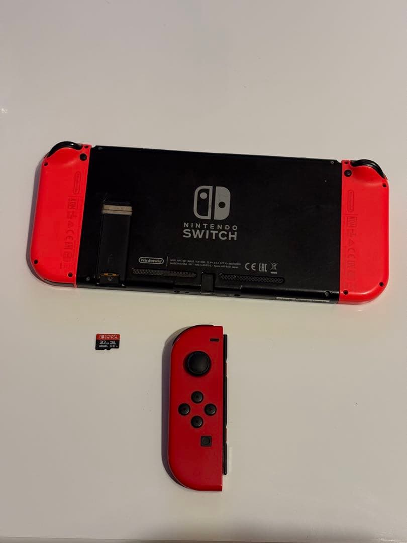 Nintendo Switch レッド 本体 ジョイコン付き　SDカード付き