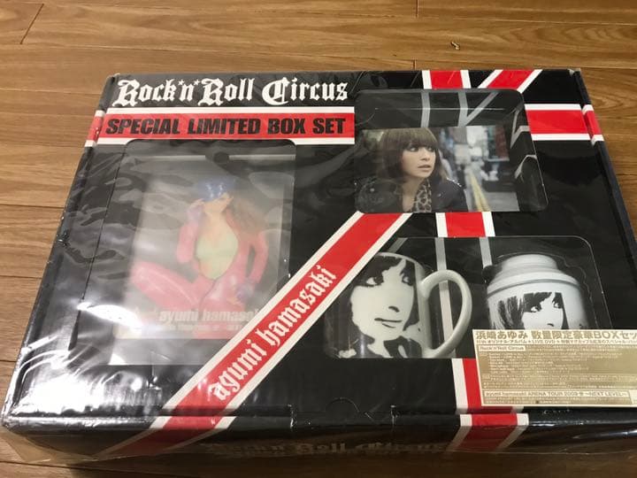 浜崎あゆみ　数量限定豪華BOXセット！