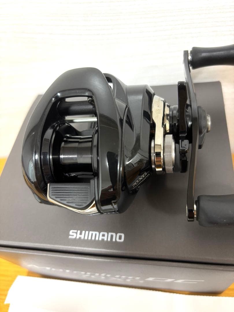 【格安】SHIMANO 24 メタニウム DC 70 XG 右ハンドル