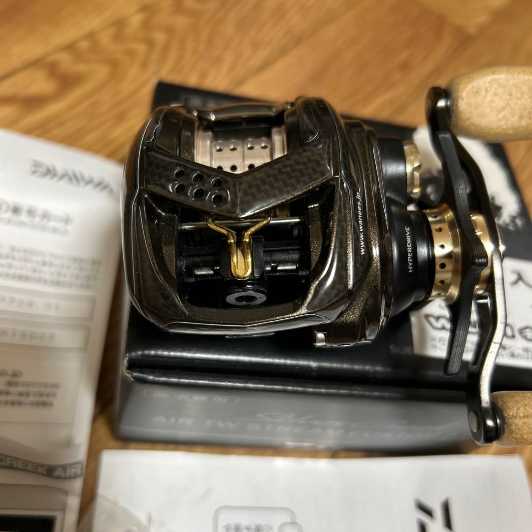 ダイワ シルバークリークストリームカスタム8.5L