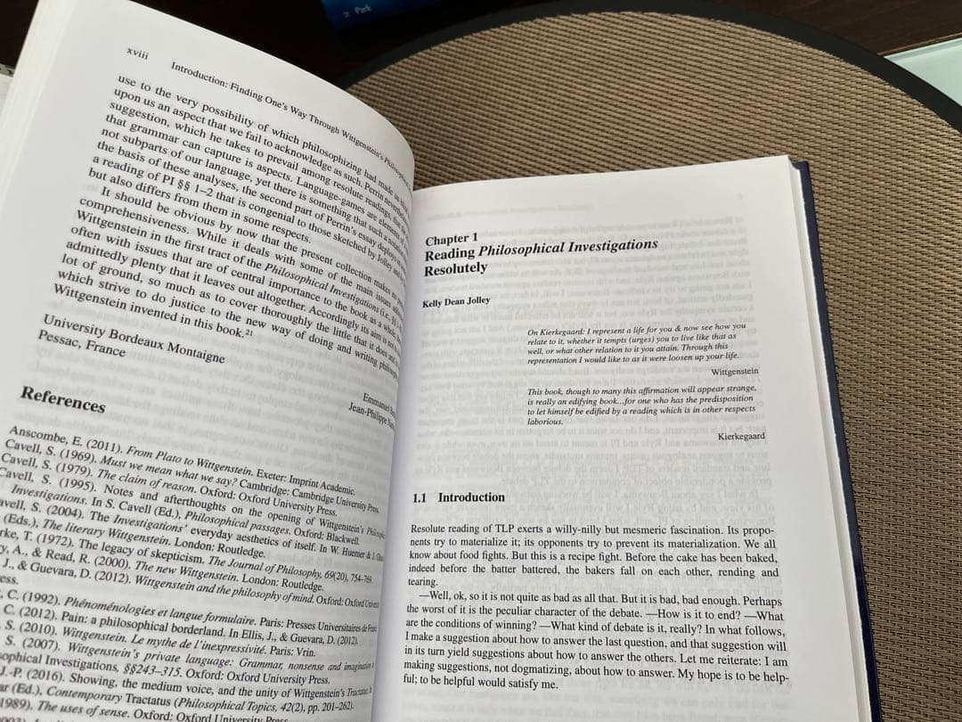 洋書 Finding One's Way Through Wittgenstein's