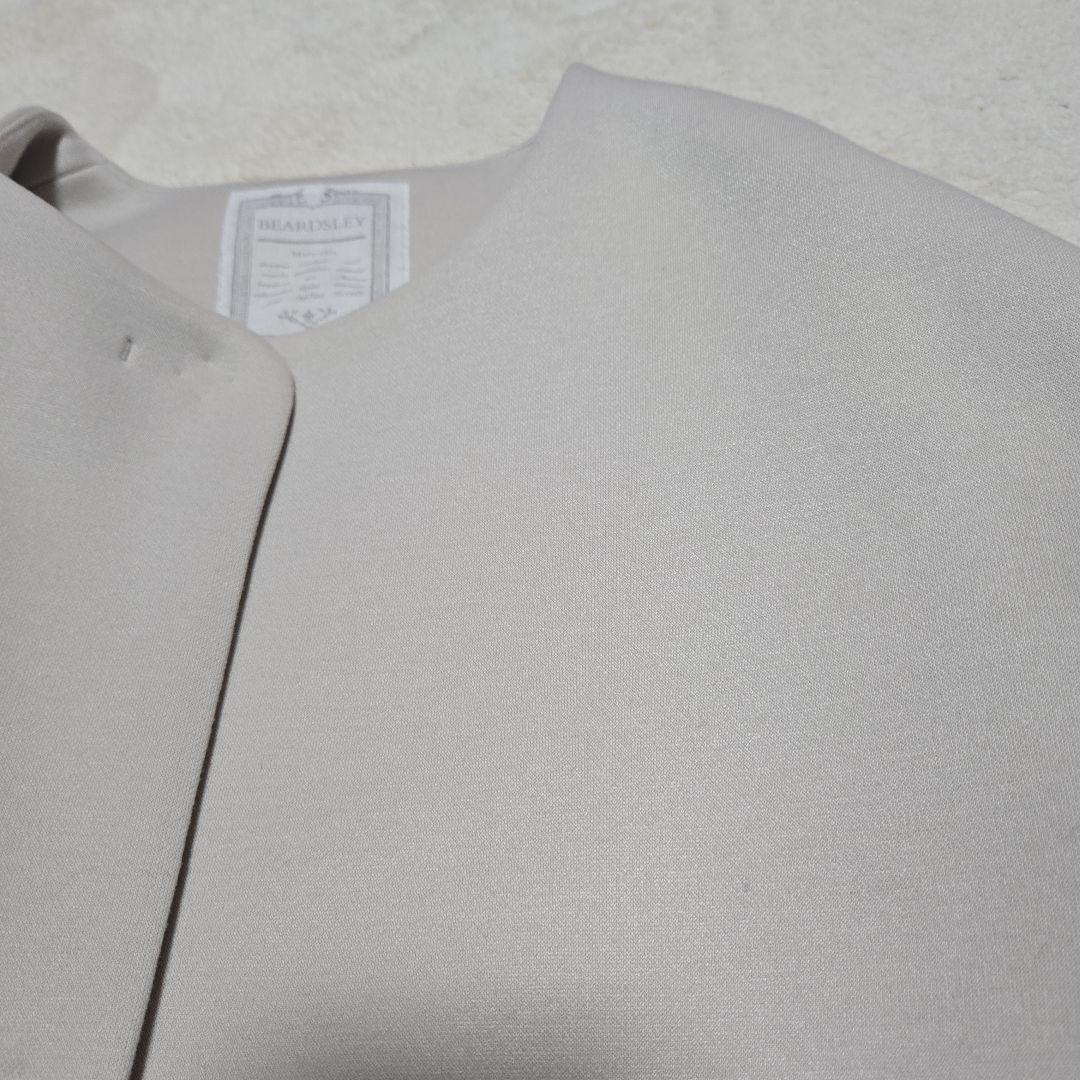 ビアズリー　うしろぷっくりダンボールショートコート