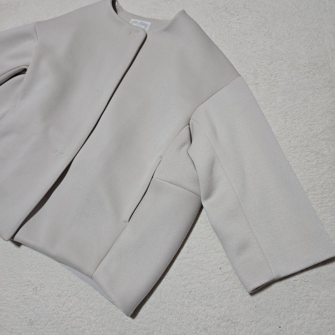 ビアズリー　うしろぷっくりダンボールショートコート