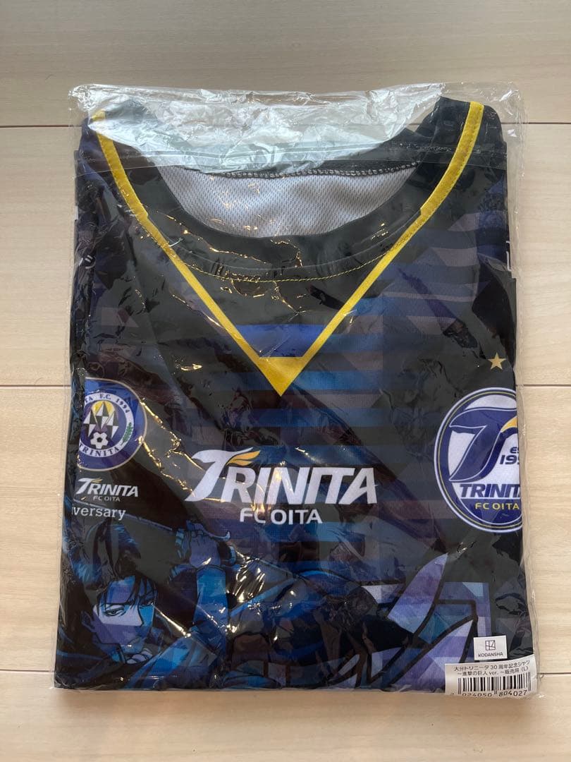 大分トリニータ30周年記念Tシャツ〜進撃の巨人ver.〜(XLサイズ)