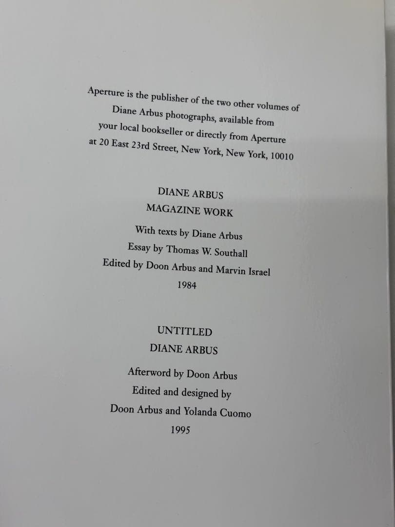 diane arbus. An Aperture Monograph / 写真集