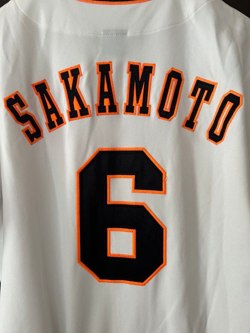 坂本勇人選手ユニフォーム　読売ジャイアンツ　巨人　アンダーアーマー　6番