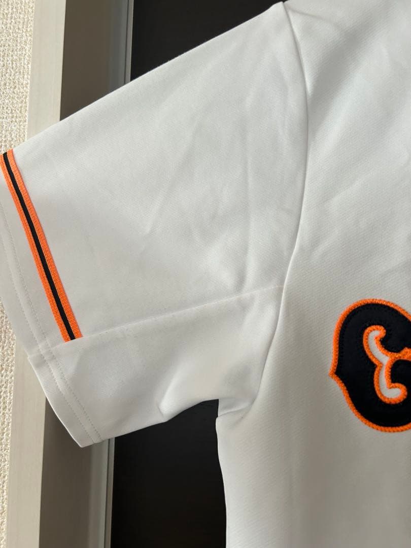 坂本勇人選手ユニフォーム　読売ジャイアンツ　巨人　アンダーアーマー　6番