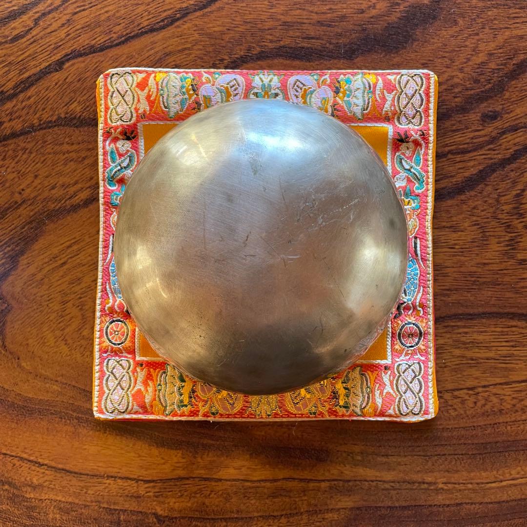 フルムーン製作 チベタンシンギングボウル｜オム・マニ・ペメ・フム
