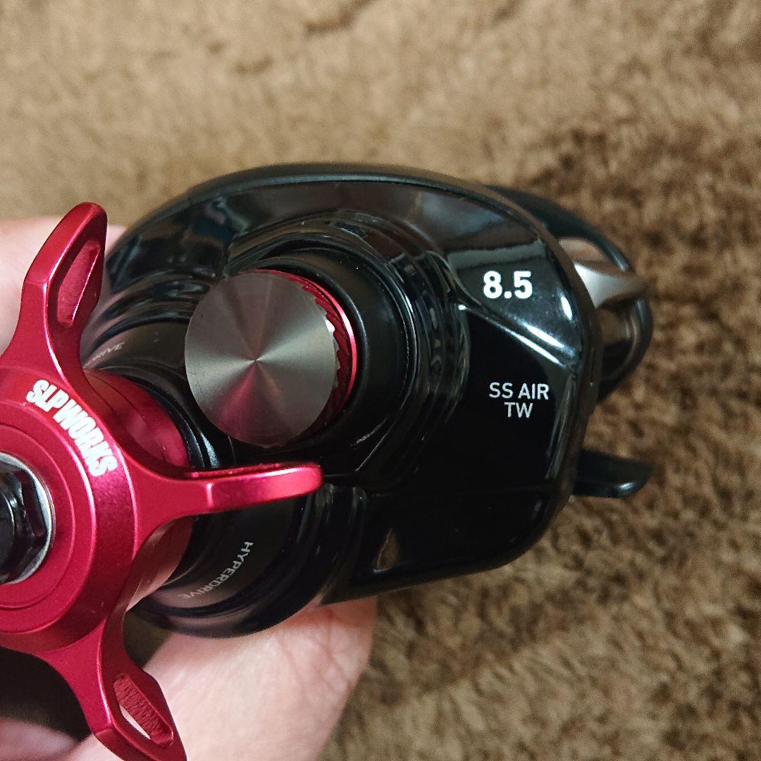 【美品/カスタム】ダイワ 23SS AIR TW 8.5L 左 ※ハンドル無し